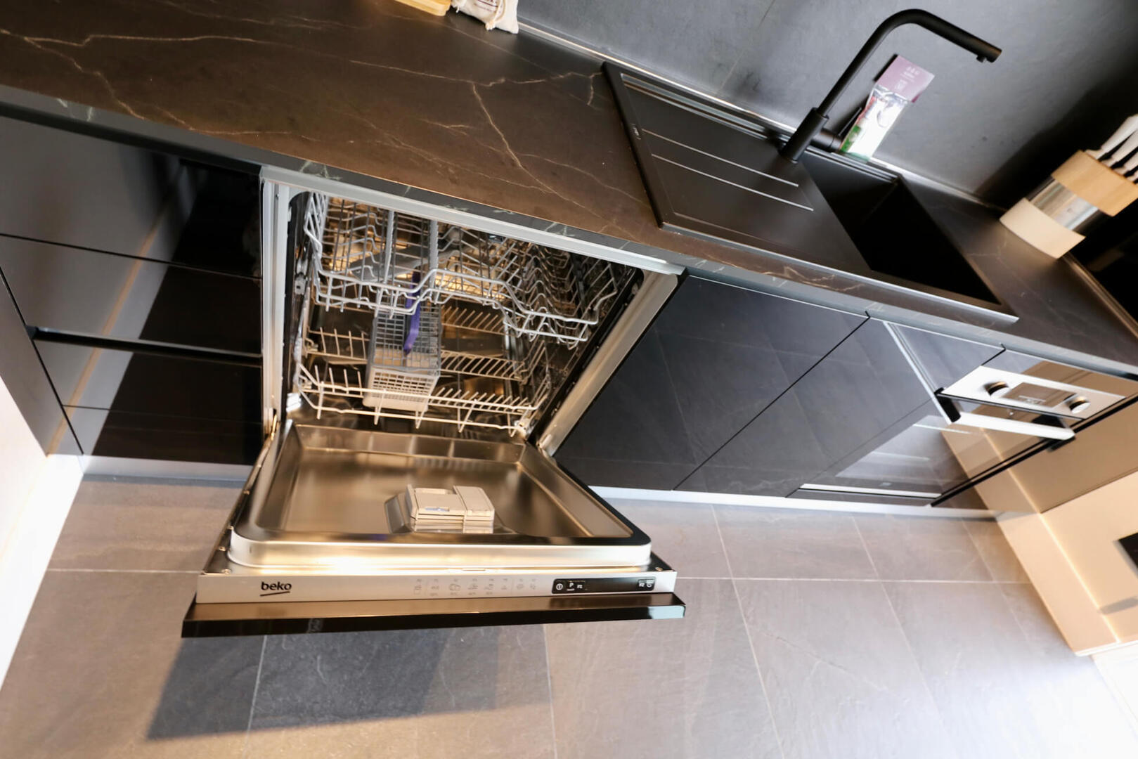 Luxury CREO Ktichen with all appliances